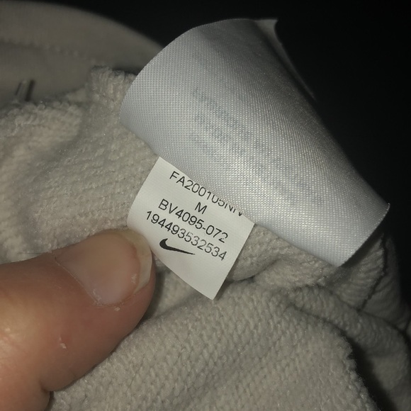 Nike size medium off white Nike Sportswear Essential Fleece Light Bone Jogger​​ - Picture 10 of 11